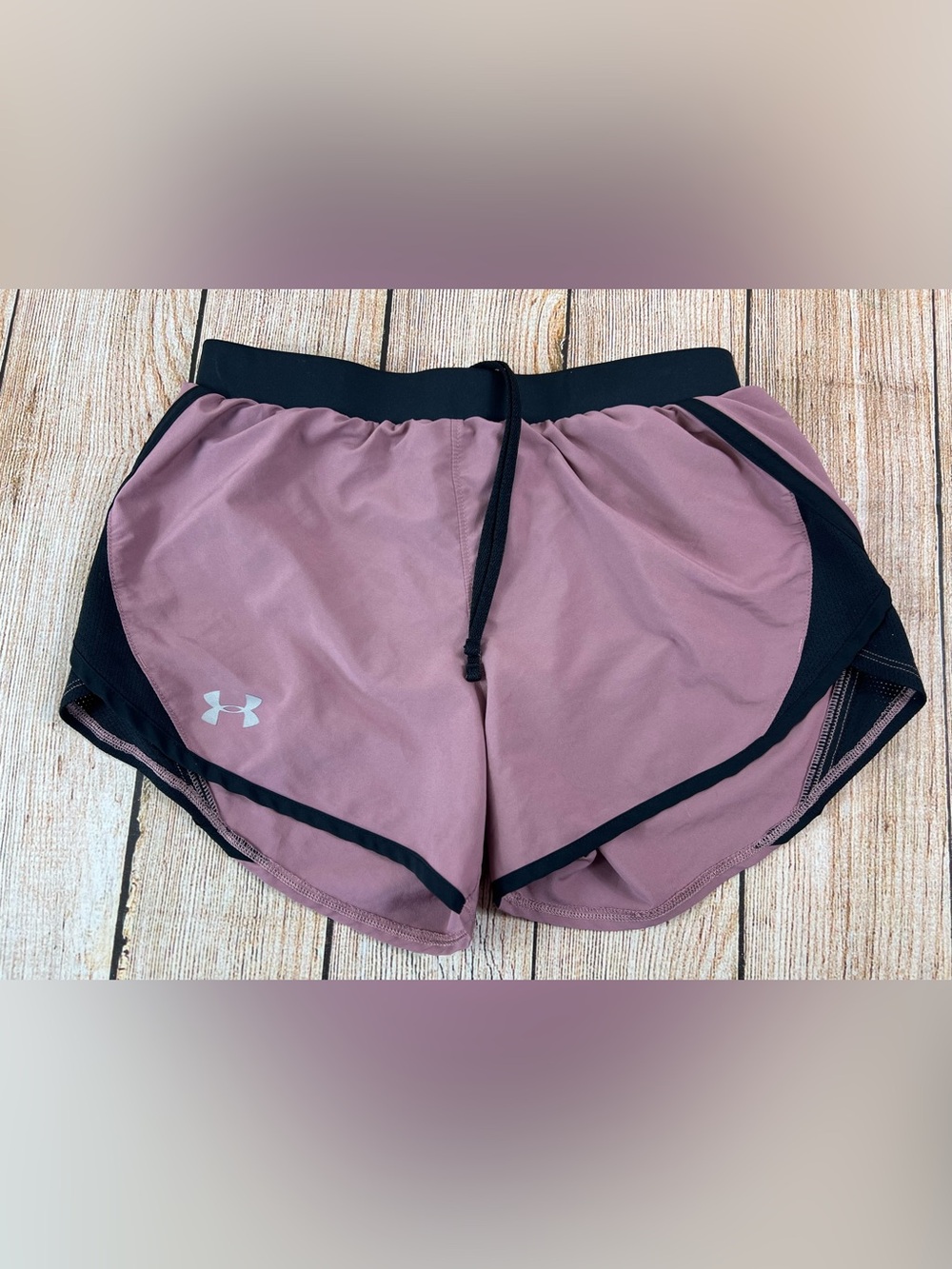 Women’s Under Armour Fly By 2.0 Woven Lined Loose Shorts Pink Black Size XS